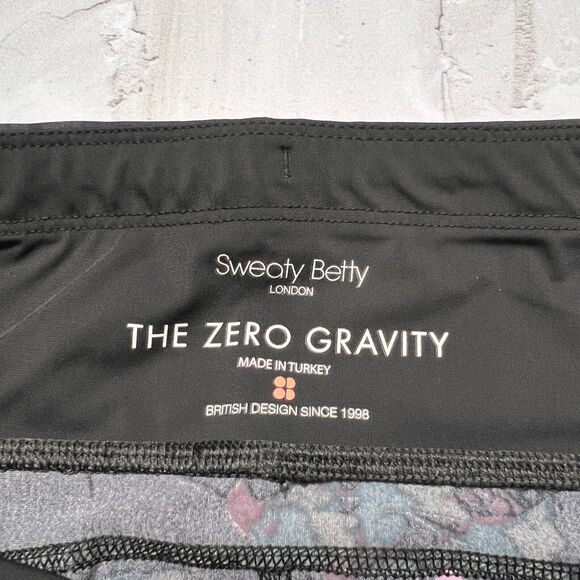Sweaty Betty SIZE XS Zero Gravity High Waist 7/8 Gym Run Leggings Black Daisy - Picture 5 of 12